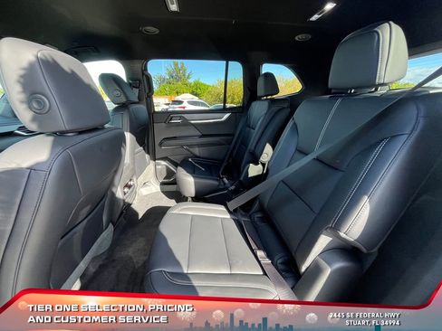 New 2026 GMC Acadia Elevation w/ Elevation Premium Package image 12