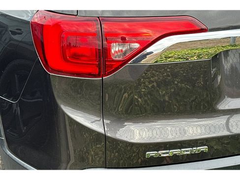 Used 2019 GMC Acadia SLE FWD image 7