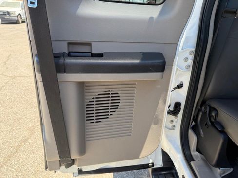 Used 2009 Ford F250 4x4 SuperCab Super Duty image 25