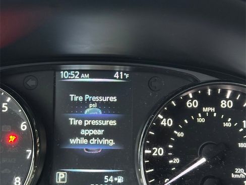 Used 2017 Nissan Rogue S w/ Appearance Package image 4