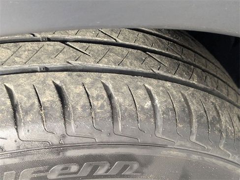 Used 2022 Nissan Pathfinder Platinum w/ Cargo Package image 9