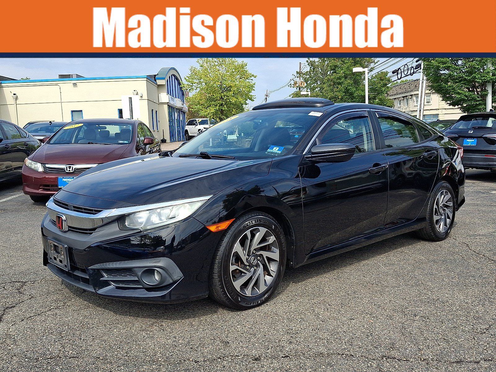 Used 2018 Honda Civic EX image 1