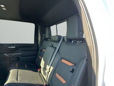 Used 2022 GMC Sierra 2500 AT4 w/ AT4 Premium Plus Package image 19