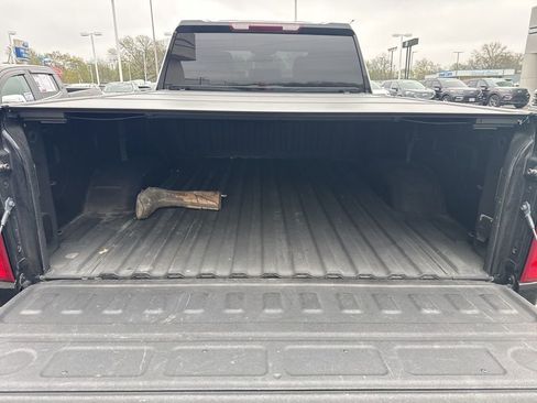 Used 2024 Chevrolet Silverado 2500 Custom w/ Custom Value Package image 23