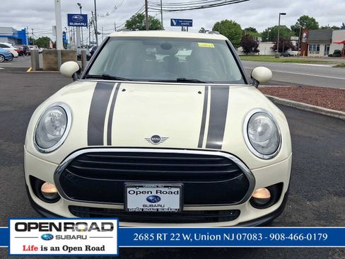 Used 2019 MINI Cooper Clubman ALL4 AWD/4WD image 2
