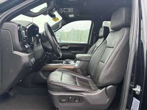Used 2024 Chevrolet Silverado 3500 High Country w/ Midnight Edition AWD/4WD image 16
