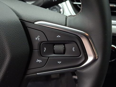 Used 2024 Chevrolet Trax LT w/ Driver Confidence Package image 21