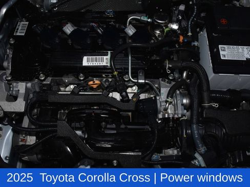 Used 2025 Toyota Corolla Cross L FWD image 7