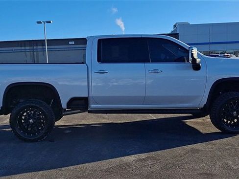 Used 2023 Chevrolet Silverado 3500 High Country w/ Z71 Off-Road Package image 9