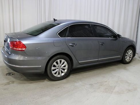 Used 2013 Volkswagen Passat TDI SEL Premium image 6