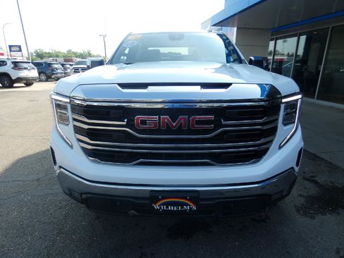 Certified 2022 GMC Sierra 1500 SLT AWD/4WD image 5