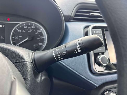 Used 2025 Nissan Versa SV w/ Trunk Package image 26