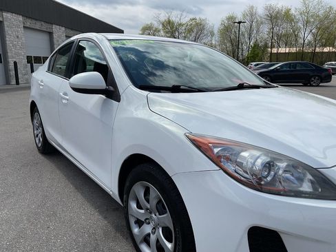Used 2012 MAZDA MAZDA3 i Sport FWD image 11