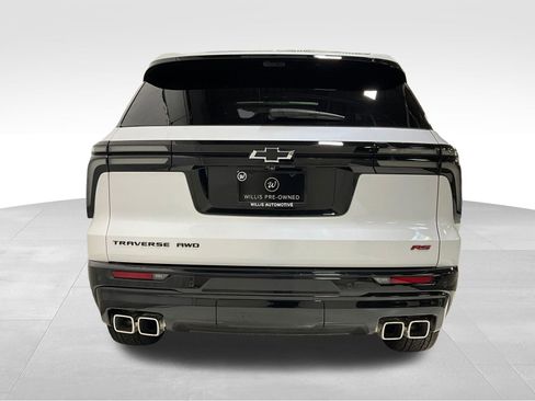 Used 2024 Chevrolet Traverse RS AWD/4WD image 5