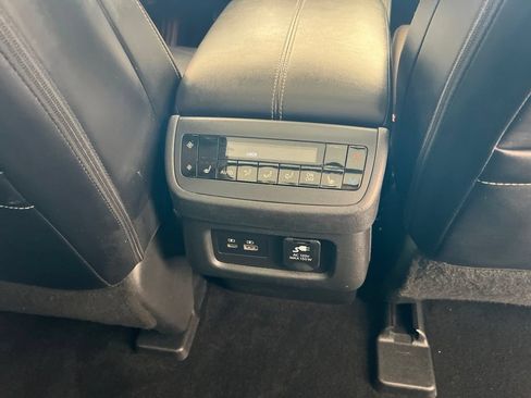 Certified 2024 Nissan Pathfinder Platinum AWD/4WD image 22