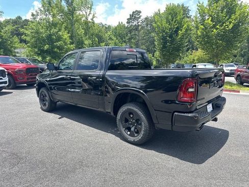 New 2026 RAM 1500 4x4 Crew Cab image 7