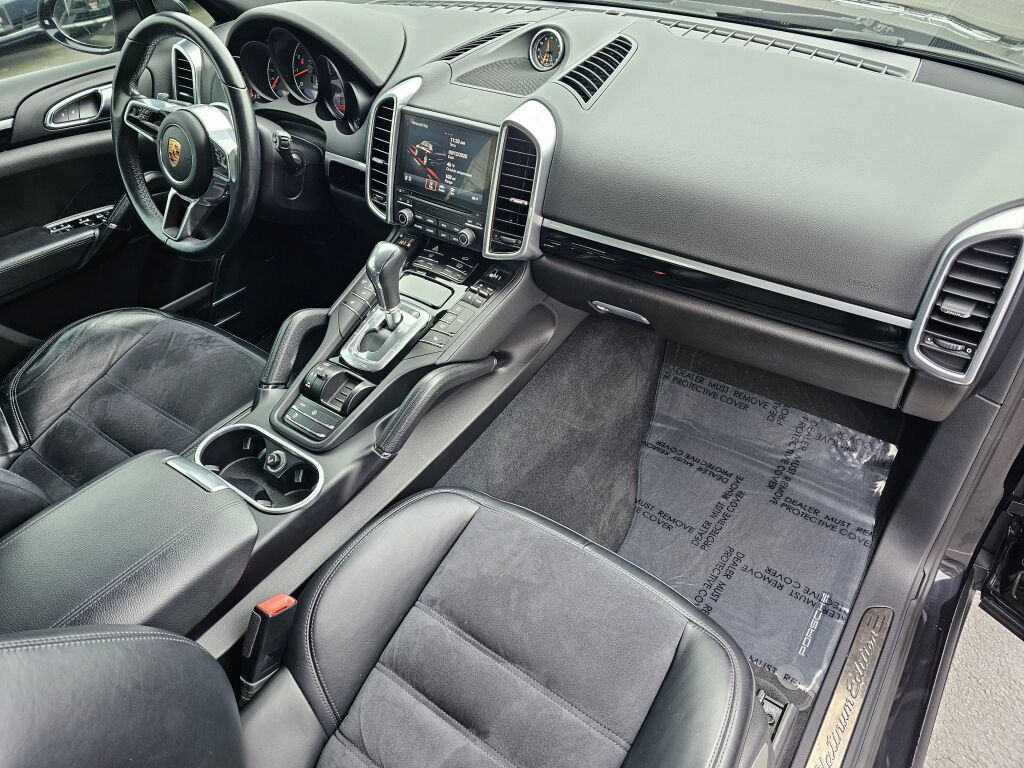 Used 2018 Porsche Cayenne Platinum Edition AWD/4WD image 11