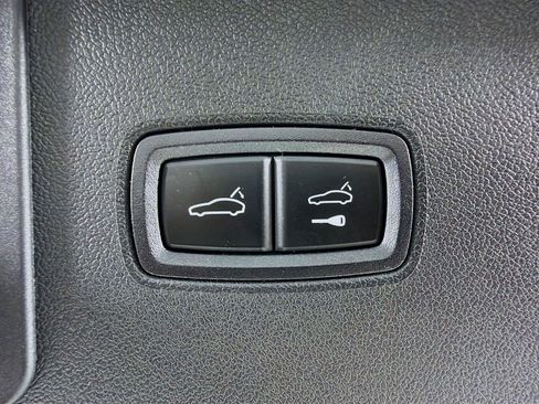 Certified 2023 Porsche Cayenne S AWD/4WD image 26