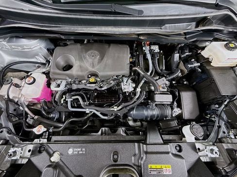 Certified 2022 Toyota Sienna XLE w/ XLE Plus Package FWD image 34