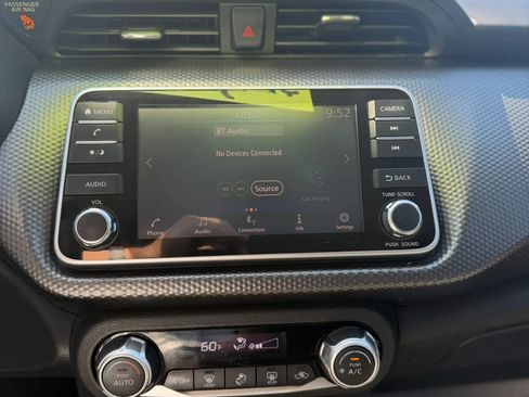 Used 2020 Nissan Kicks SV FWD image 15