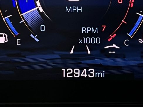 Used 2025 Chevrolet Tahoe RST image 16