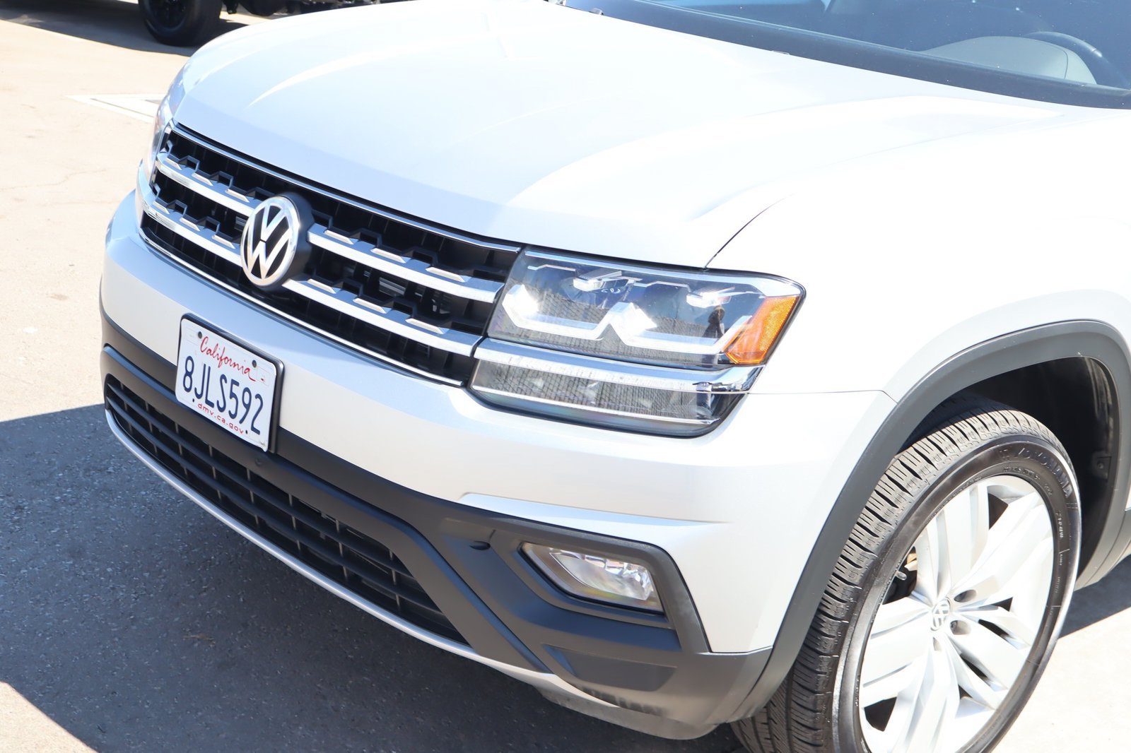 Used 2019 Volkswagen Atlas SE w/ Panoramic Sunroof Package FWD image 8