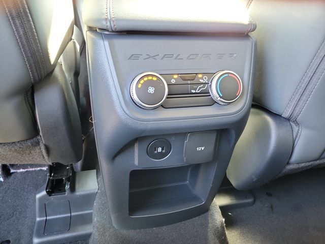 New 2026 Ford Explorer Active w/ Active Comfort Package RWD image 16