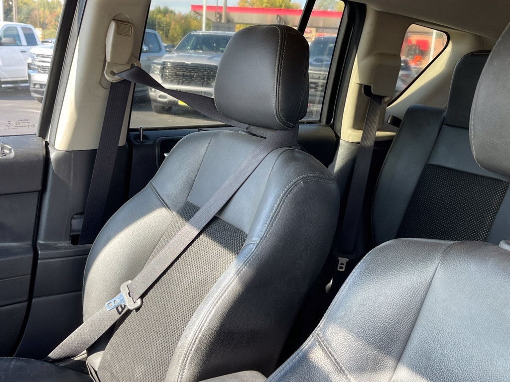 Used 2017 Jeep Compass Sport AWD/4WD image 7