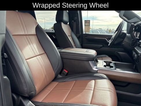 Used 2024 Chevrolet Silverado 2500 High Country w/ High Country Premium Package image 24