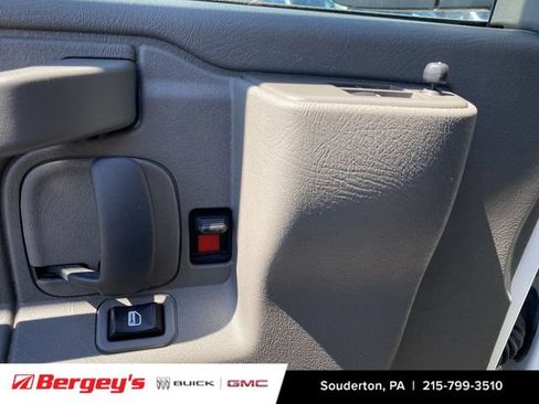 Used 2024 GMC Savana 2500 w/ Driver Convenience Package RWD image 27