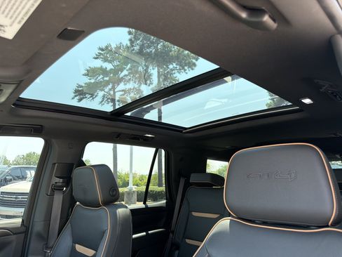 Used 2022 GMC Yukon AT4 AWD/4WD image 40