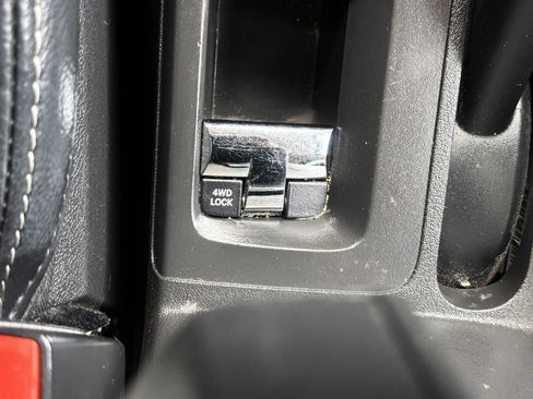 Used 2017 Jeep Patriot High Altitude AWD/4WD image 22