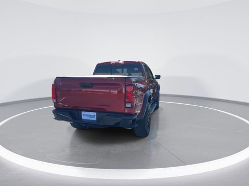 Used 2024 Chevrolet Colorado Trail Boss w/ Technology Package image 8