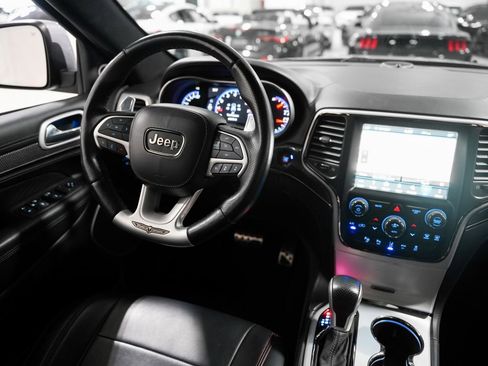 Used 2018 Jeep Grand Cherokee Trackhawk AWD/4WD image 11
