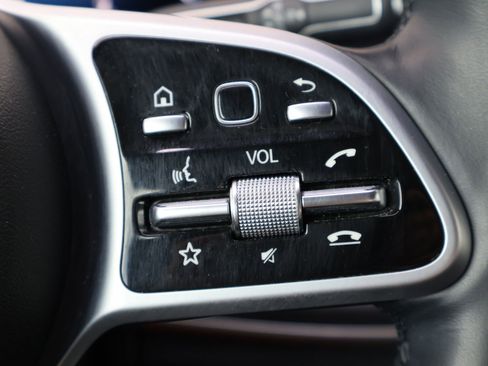 Used 2021 Mercedes-Benz GLE 350 4MATIC image 17