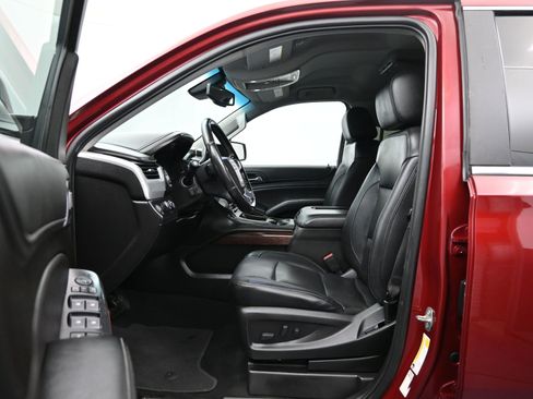 Used 2019 GMC Yukon XL SLT image 9