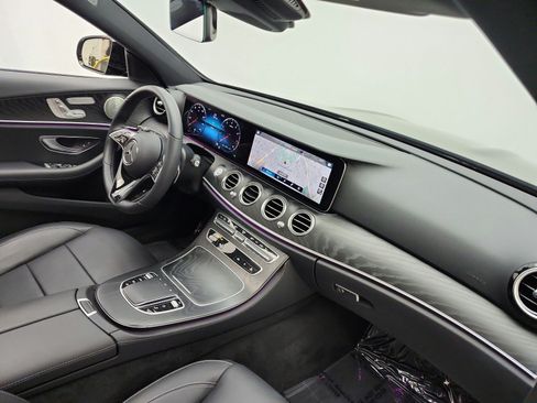Certified 2022 Mercedes-Benz E 450 4MATIC All-Terrain Wagon image 19