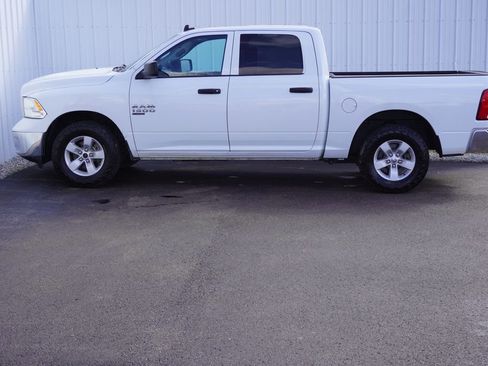 Used 2022 RAM 1500 Classic SLT w/ Electronics Group image 3