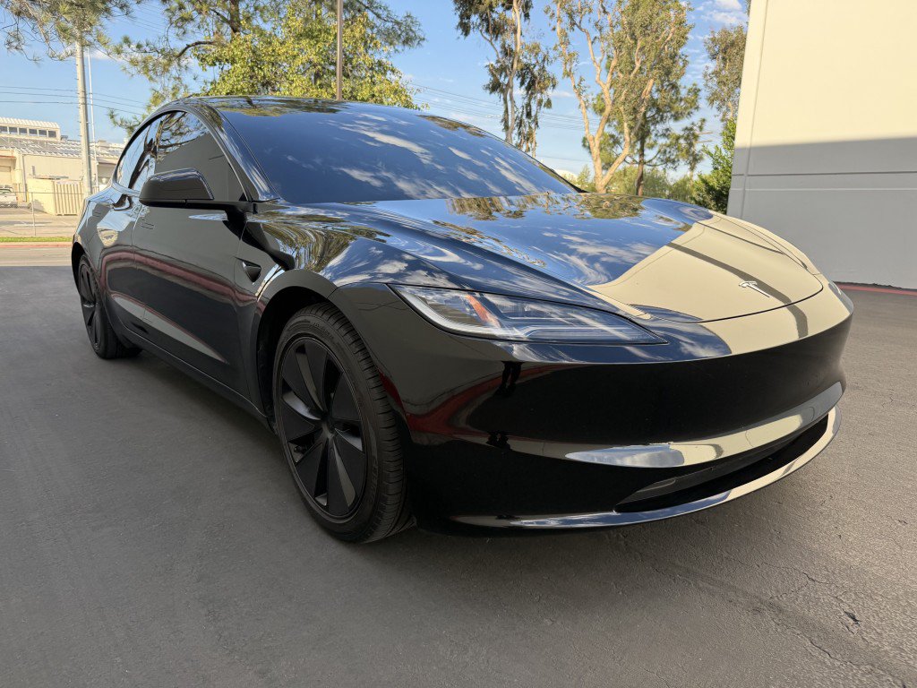 Used 2024 Tesla Model 3 Standard Range RWD image 2