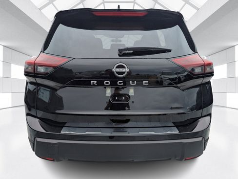 New 2026 Nissan Rogue SV FWD image 8