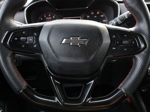 Used 2023 Chevrolet TrailBlazer RS w/ Sun and Liftgate Package image 32