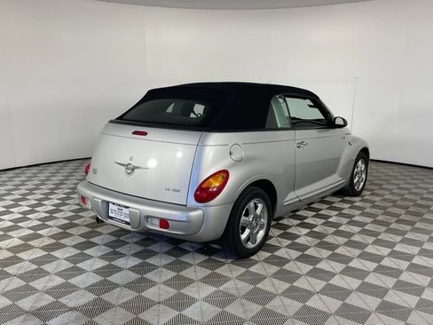 Used 2005 Chrysler PT Cruiser Touring FWD image 15