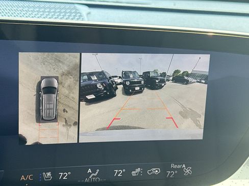 Certified 2025 Buick Enclave Avenir w/ Super Cruise Package FWD image 18
