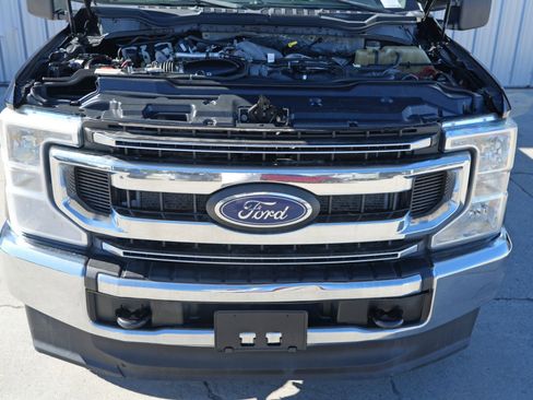 Used 2022 Ford F250 XL w/ STX Appearance Package image 7