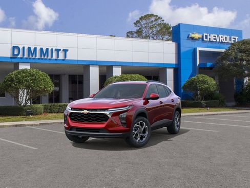 New 2026 Chevrolet Trax LT w/ Driver Confidence Package image 8