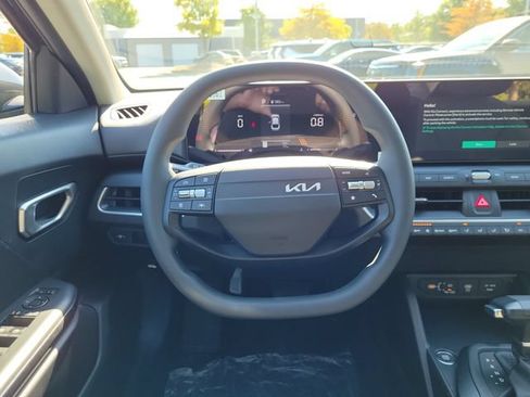 New 2026 Kia K4 FWD image 10