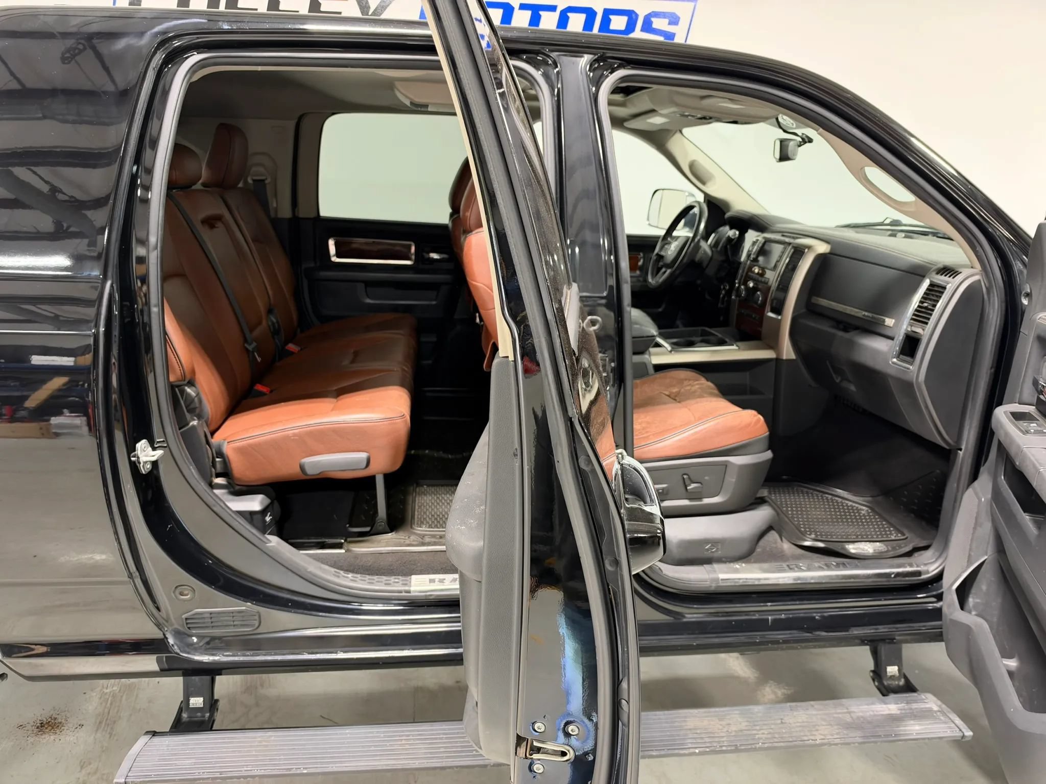 Used 2012 RAM 2500 Longhorn w/ HD Snow Plow Prep Group AWD/4WD image 17