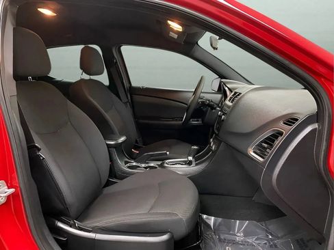 Used 2011 Dodge Avenger Express FWD image 14