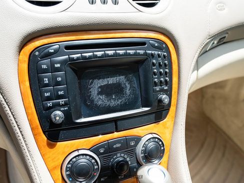 Used 2004 Mercedes-Benz SL 500 image 32