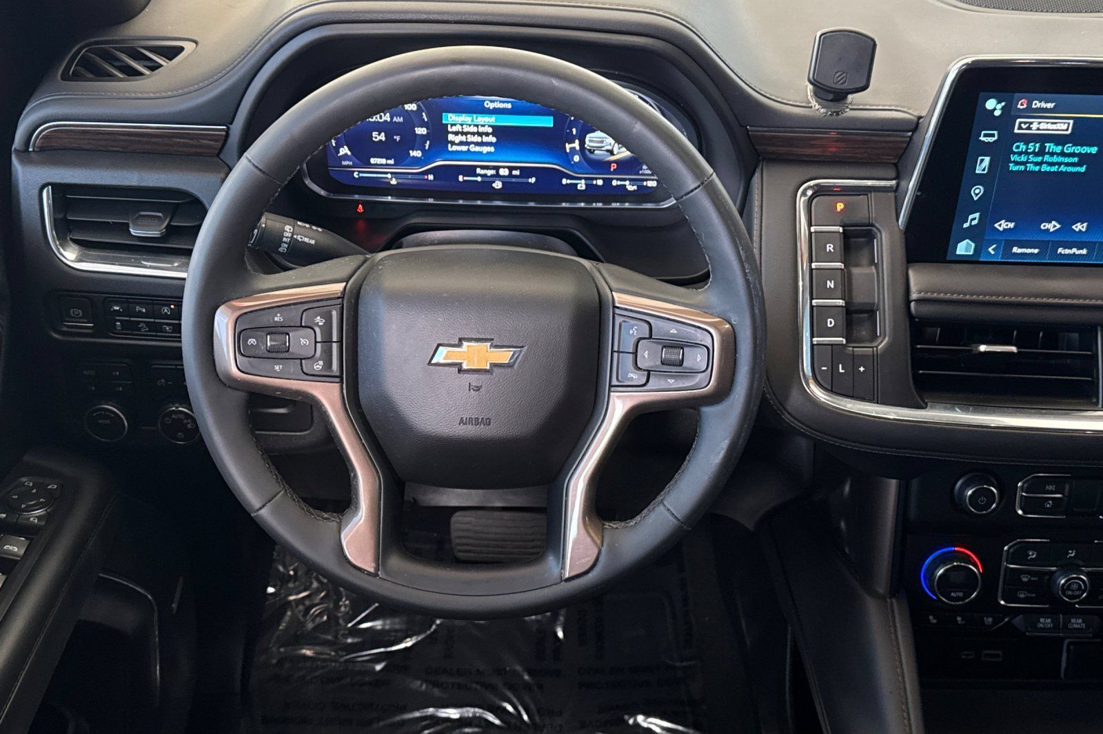 Used 2023 Chevrolet Tahoe High Country AWD/4WD image 16